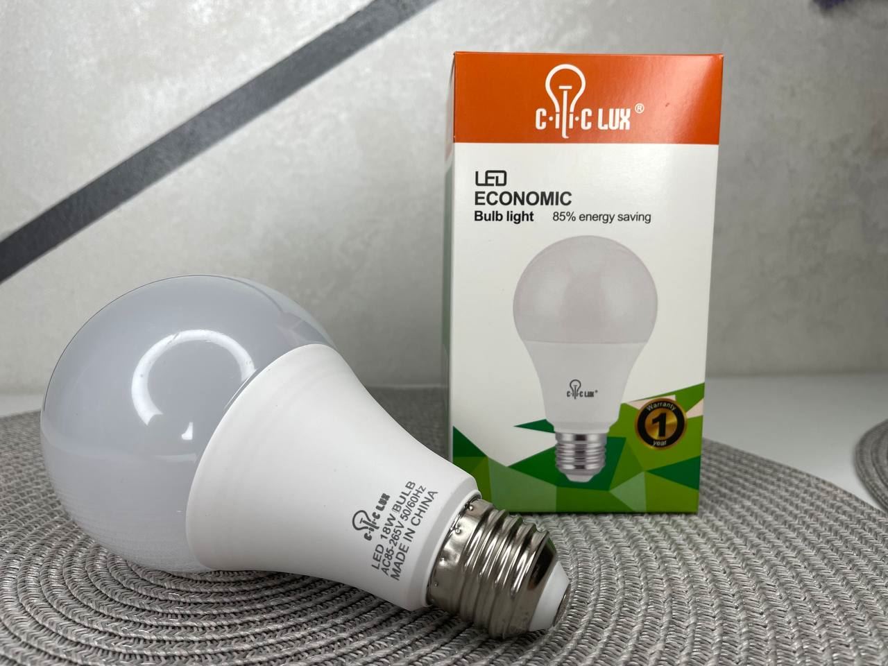 Світлодіодна лампа Clic Lux 18W 1800 Lm White