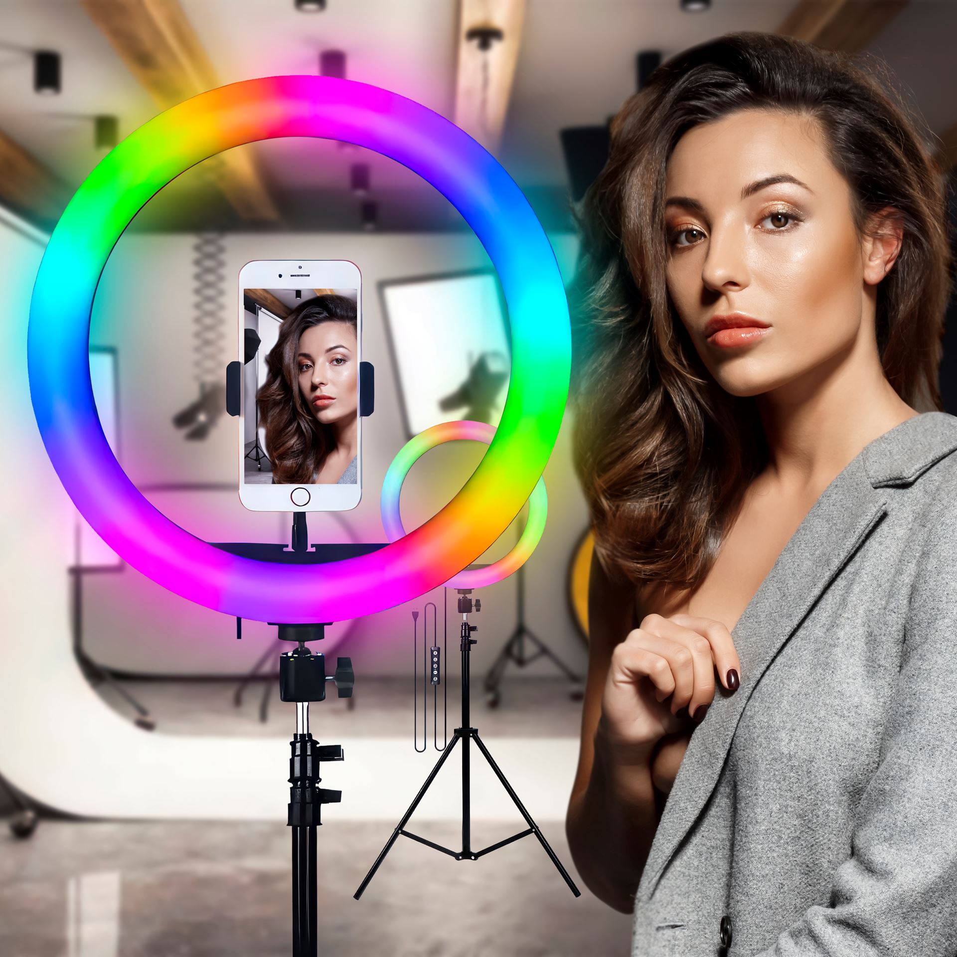 Кільцева кольорова LED SOFT RING LIGHT MJ33 RGBW селфі-лампа, підсвічування для фотографів блогерів, тіктокерів, візажистів зі штативом в комплекті